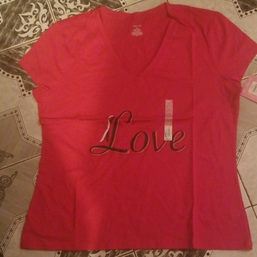 Jlo Love V-Neck Tee NWT